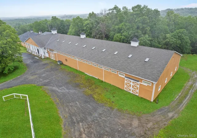 5th image of 173 Sarah Wells Trail, Campbell Hall, NY 10916 | MLS# 850779
