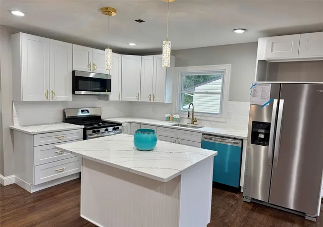 4th image of 38 Moffitt Blvd, East Islip, NY 11730 | MLS# 851738