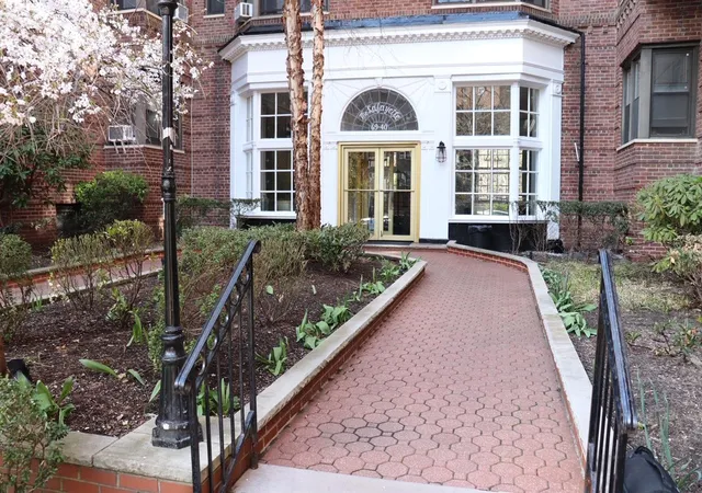 1st image of 69 40 Yellowstone Blvd #207, Forest Hills, NY 11375 | MLS# 851873
