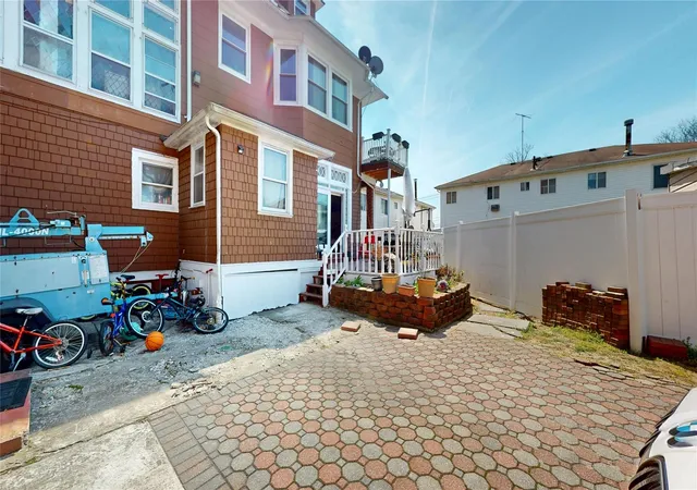 Photo 3 of Sale Pending at 3106 Healy Ave, Far Rockaway, NY 11691 | MLS# 853842 | Listing updated on 2026-04-04