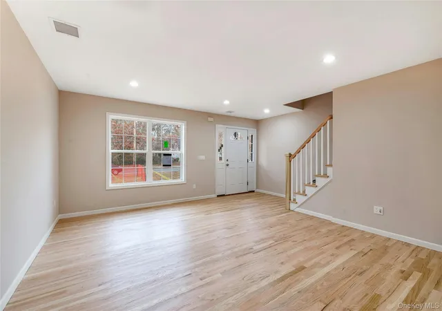 5th image of 305 Commack Rd, Shirley, NY 11967 | MLS# 853845