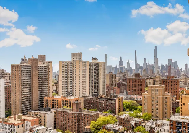Homes for sale in New York, NY | 175 W 95 St #27G, New York, NY 10025 | MLS# 855687
