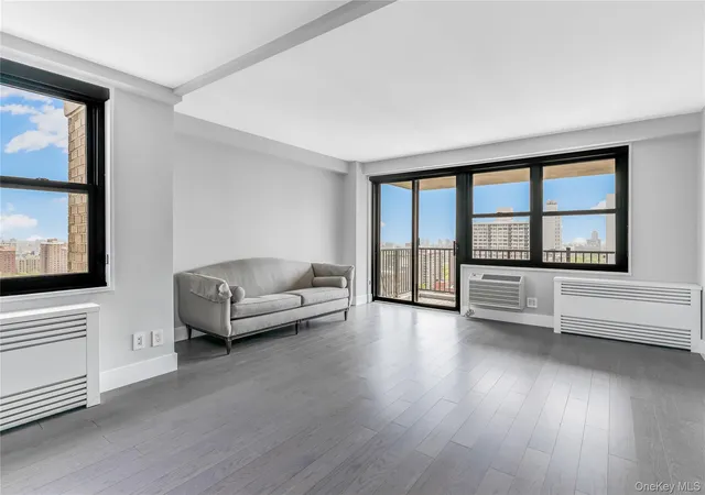 Homes for sale in New York, NY | 175 W 95 St #27G, New York, NY 10025 | MLS# 855687