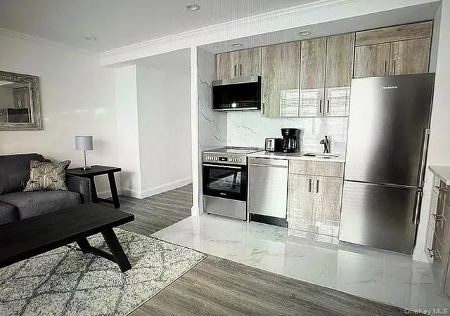 Photo 2 of Condo for sale at 150 West 51 #1032, New York, NY 10019 | MLS# 855755 | Listing updated on 2026-08-21