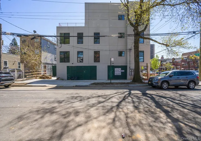Photo 3 of Sale Pending at 3650 Bronxwood Ave, New York, NY 10469 | MLS# 856292 | Listing updated on 2026-07-27