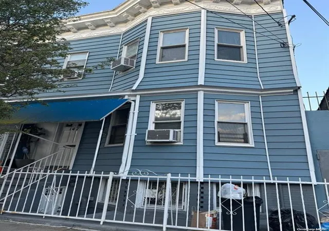 1st image of 147 Essex St, Brooklyn, NY 11208 | MLS# 856708