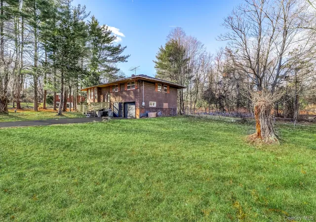 Photo 3 of Single family home for sale at 3 Camp Hl Rd, Pomona, NY 10970 | MLS# 859143 | Listing updated on 2026-03-26