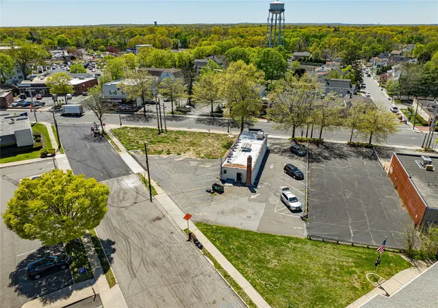 3rd image of 57 Main St, Smithtown, NY 11754 | MLS# 859518