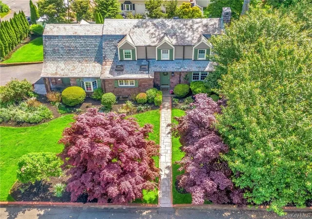 1st image of 6 Fairmont Ave, Pearl River, NY 10965 | MLS# 860070
