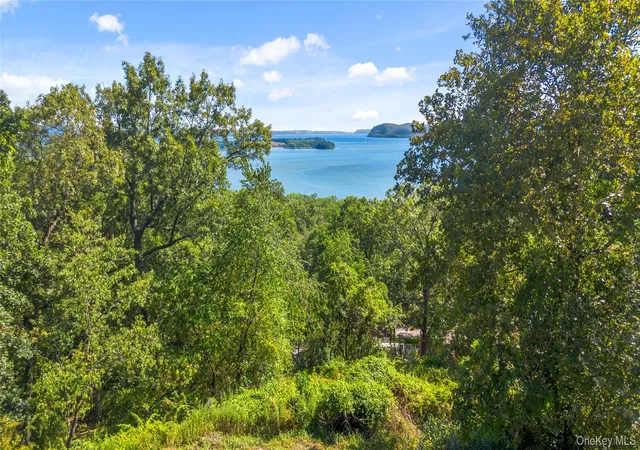 5th image of 3 Prickly Pear Hill Rd, Croton On Hudson, NY 10520 | MLS# 861372