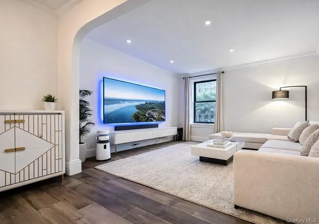 2nd image of 3000 Valentine Ave #2E, Bronx, NY 10458 | MLS# 861956
