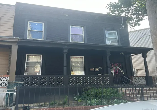 3rd image of 90 Wyona St, Brooklyn, NY 11207 | MLS# 862018