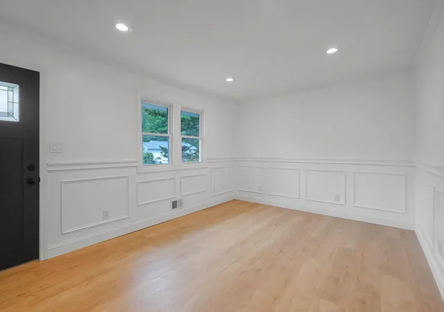 4th image of 213 Stuyvesant Dr, Selden, NY 11784 | MLS# 862453