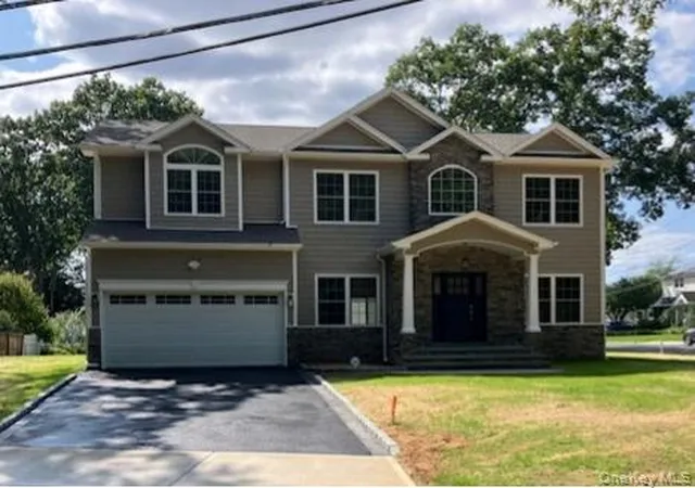2nd image of 110b Louis St, Massapequa, NY 11758 | MLS# 863760