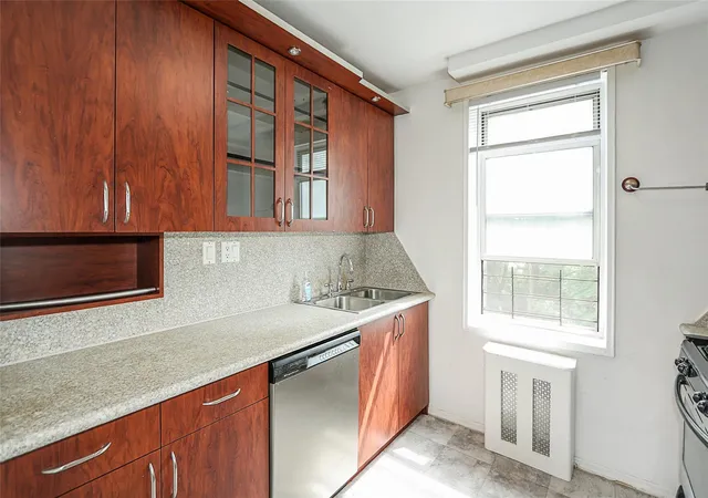 Stock Cooperative at 7445 Yellowstone Blvd #5C, Rego Park, NY 11374 | MLS# 864411 | | Sold on 2025-11-12