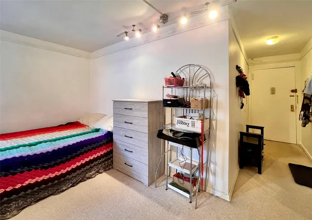 3rd image of 142-05 Roosevelt Ave #301, Flushing, NY 11354 | MLS# 865074