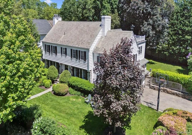 3rd image of 7 Meadow Pl, Mamaroneck, NY 10538 | MLS# 865160