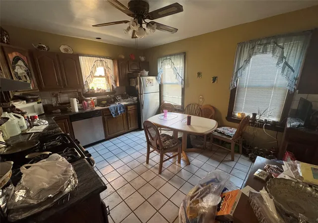 Photo 4 of Sale Pending at 5307 65th Place, Maspeth, NY 11378 | MLS# 865274 | Listing updated on 2025-10-23