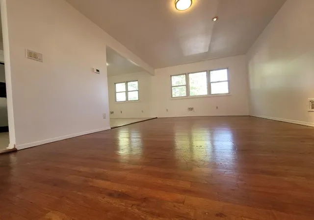 Photo 3 of Sale Pending at 14848 231St St, Springfield Gardens, NY 11413 | MLS# 866178 | Listing updated on 2025-11-25