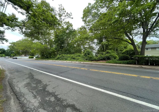 4th image of 91 W Plum St, Brentwood, NY 11717 | MLS# 866421