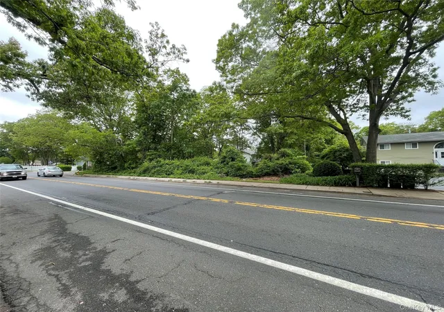 5th image of 91 W Plum St, Brentwood, NY 11717 | MLS# 866421