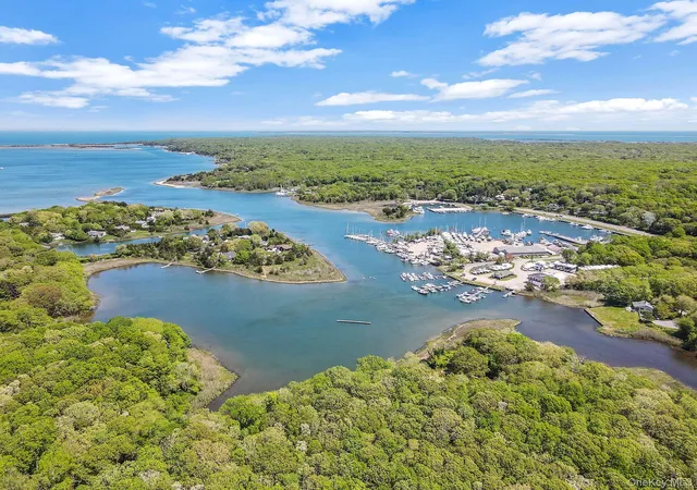 14th image of 28 Huntting Rd, East Hampton, NY 11937 | MLS# 866857