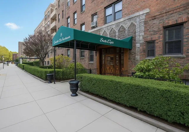 Stock Cooperative at 68 E Hartsdale Ave #5E, Hartsdale, NY 10530 | MLS# 867072 | | Sold on 2026-02-05