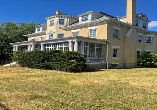 Homes for sale in Mount Vernon, NY | 165 Summit Ave, Mount Vernon, NY 10550 | MLS# 867599