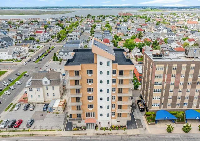 37th image of 661 W Broadway #203, Long Beach, NY 11561 | MLS# 867993