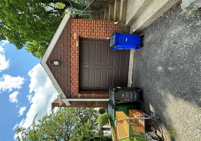 Photo 3 of Sale Pending at 2110 Light St, Bronx, NY 10466 | MLS# 868545 | Listing updated on 2025-09-04