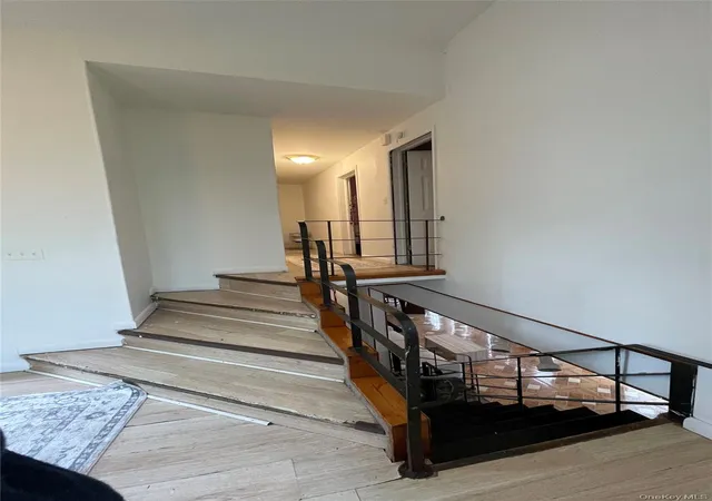3rd image of 230 Park Ave, Freeport, NY 11520 | MLS# 868675