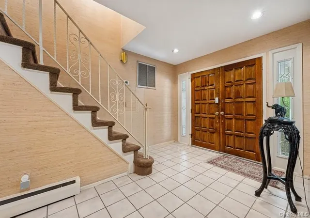 3rd image of 764 Sherwood Ct, Hempstead, NY 11581 | MLS# 869187