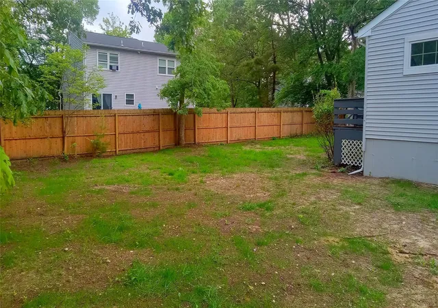 27th image of 34 Park Ln, Medford, NY 11763 | MLS# 869216