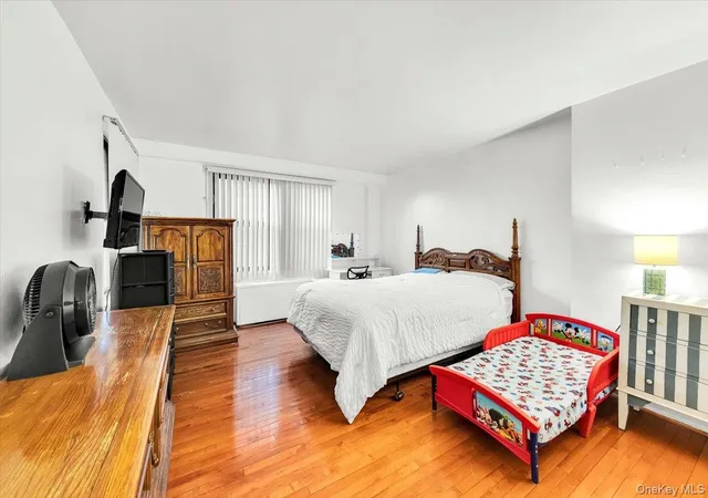 2nd image of 4705 Henry Hudson Pkwy W #7F, Bronx, NY 10471 | MLS# 869266