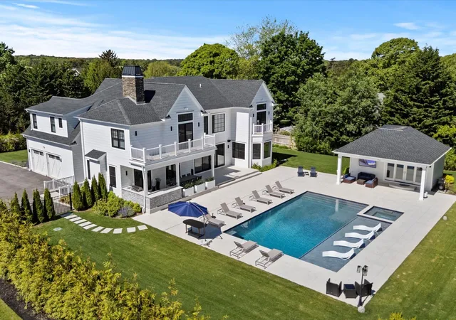 1st image of 58 Country Club Dr, Southampton, NY 11968 | MLS# 869717