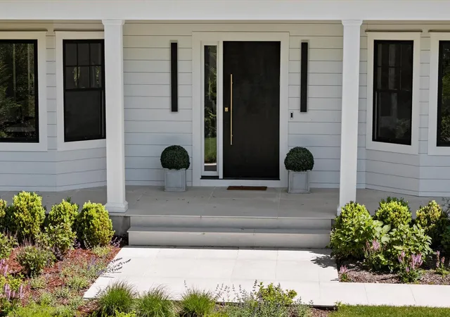 2nd image of 58 Country Club Dr, Southampton, NY 11968 | MLS# 869717