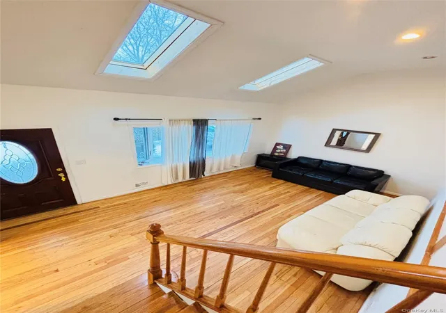 Photo 4 of Single family home for sale at 929 Fox Meadow Rd, Yorktown Heights, NY 10598 | MLS# 869814 | Listing updated on 2026-09-13