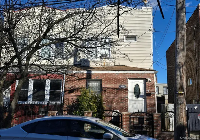 Photo 2 of Sale Pending at 367 Lincoln Ave, Brooklyn, NY 11208 | MLS# 872423 | Listing updated on 2026-01-08