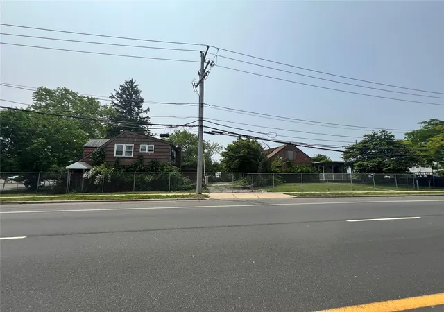 3rd image of 306 308 Route 109, Farmingdale, NY 11735 | MLS# 872467
