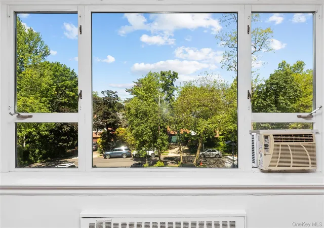 2nd image of 5355 Henry Hudson Pkwy W #4G, Bronx, NY 10471 | MLS# 872545