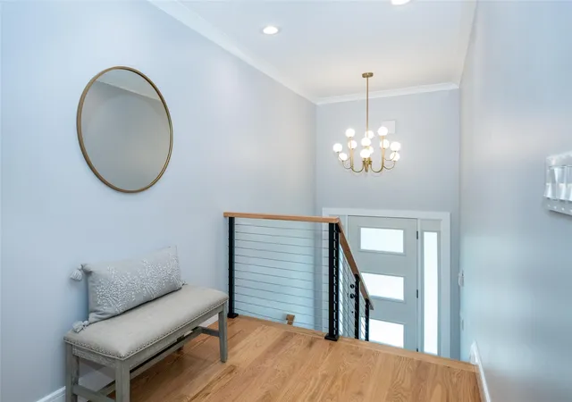 Single Family Residence at 25 Shadow Ln, Larchmont, NY 10538 | MLS# 873334 | | Sold on 2025-08-20