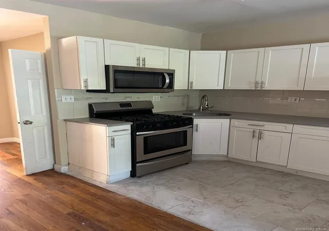Photo 4 of House for sale at 980 Sutter Ave, Brooklyn, NY 11208 | MLS# 873927 | Listing updated on 2026-09-05