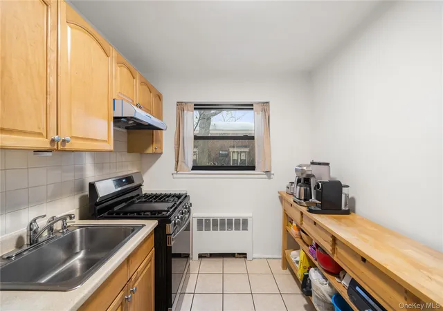 2nd image of 217-14 73Rd Ave, Oakland Gardens, NY 11364