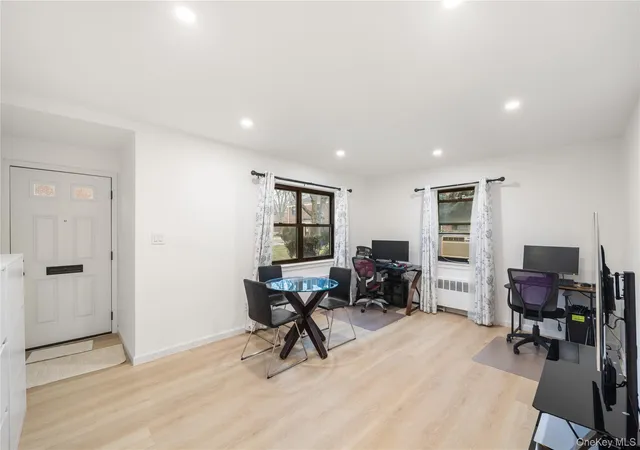 4th image of 217-14 73Rd Ave, New York, NY N0A