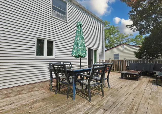 14th image of 33 Highview Ln, Brookhaven, NY 11961 | MLS# 874212