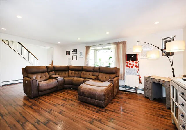 4th image of 33 Highview Ln, Brookhaven, NY 11961 | MLS# 874212