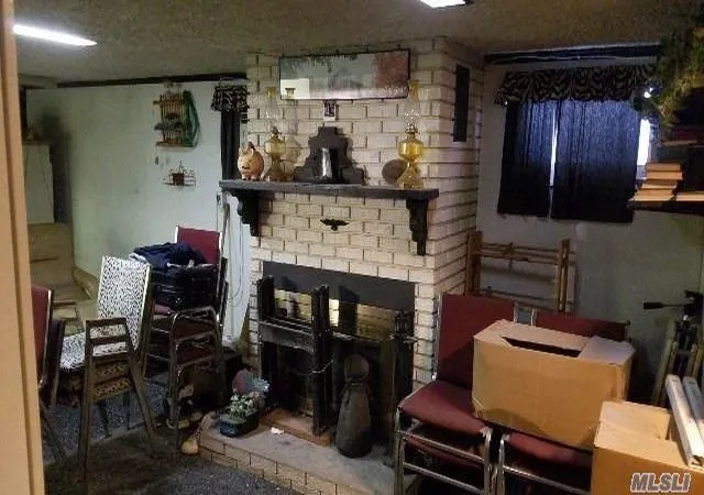 Photo 4 of Sale Pending at 492 Pershing Blvd, Rockville Centre, NY 11570 | MLS# 874333 | Listing updated on 2025-07-26
