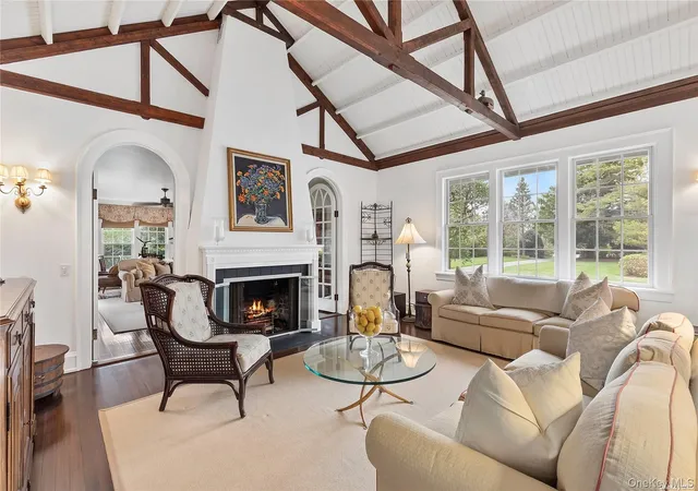 Photo 4 of Single family home for sale at 22 Bayfield Ln, Westhampton Beach, NY 11978 | MLS# 874422 | Listing updated on 2026-06-23