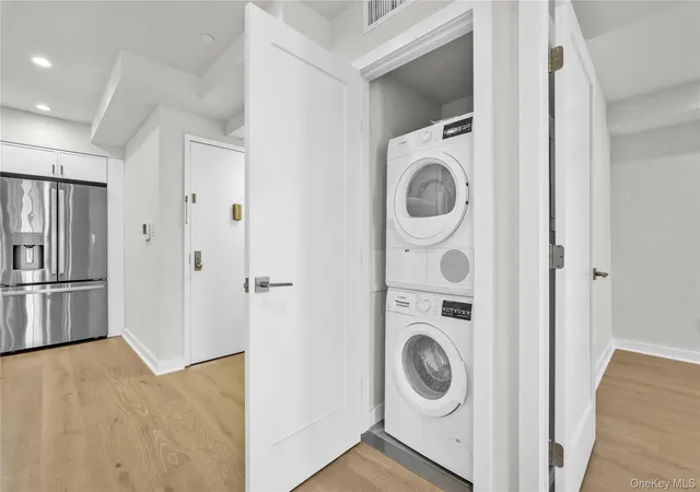 Photo 4 of Sale Pending at 25-25 31st Avenue #6B, New York, NY 11106 | MLS# 874622 | Listing updated on 2026-03-17