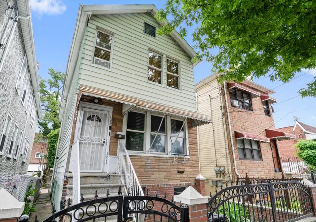 Photo 1 of Sale Pending at 4318 Edson Ave, Bronx, NY 10466 | MLS# 874856 | Listing updated on 2025-09-30